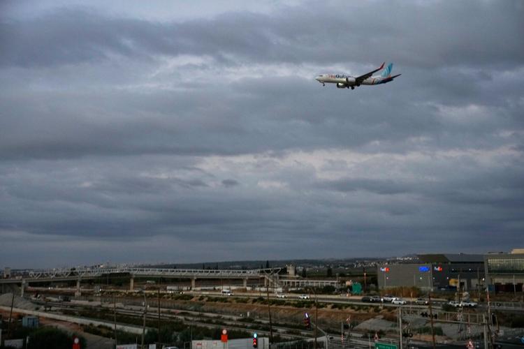 Photos of passengers returning to Tel Aviv after attack aboard FlyDubai flight
