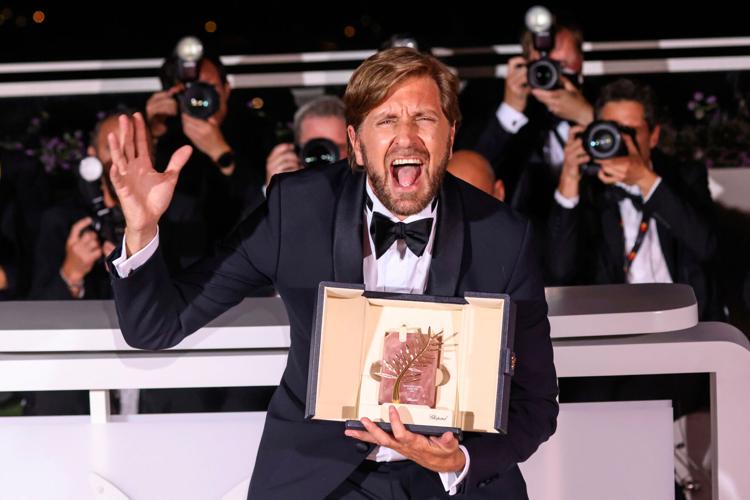 Cannes-Neon's Winning Streak