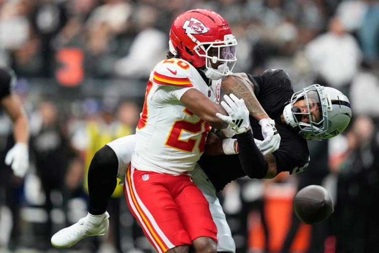 APTOPIX Chiefs Raiders Football