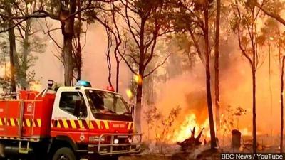 Australians Leave Homes as Heat, Winds Escalate Fire Danger