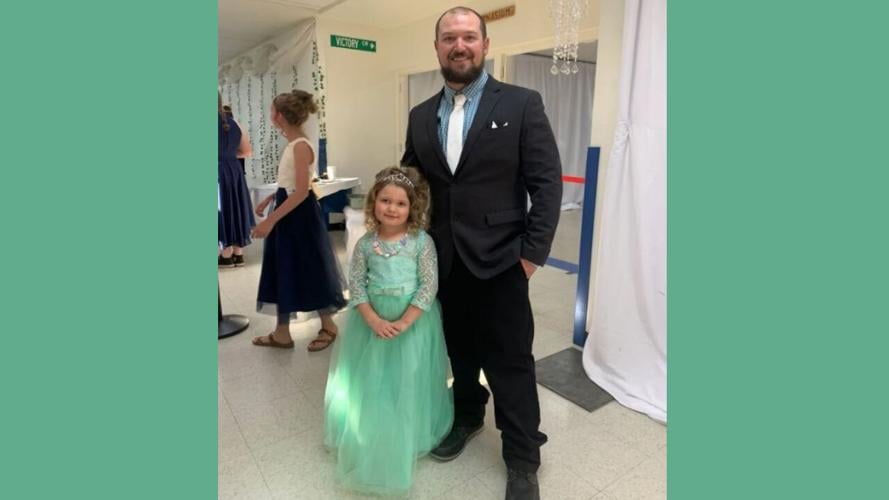 father daughter dance carson.JPG