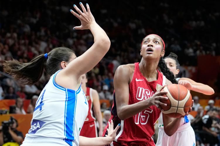 WCup United States Italy Basketball