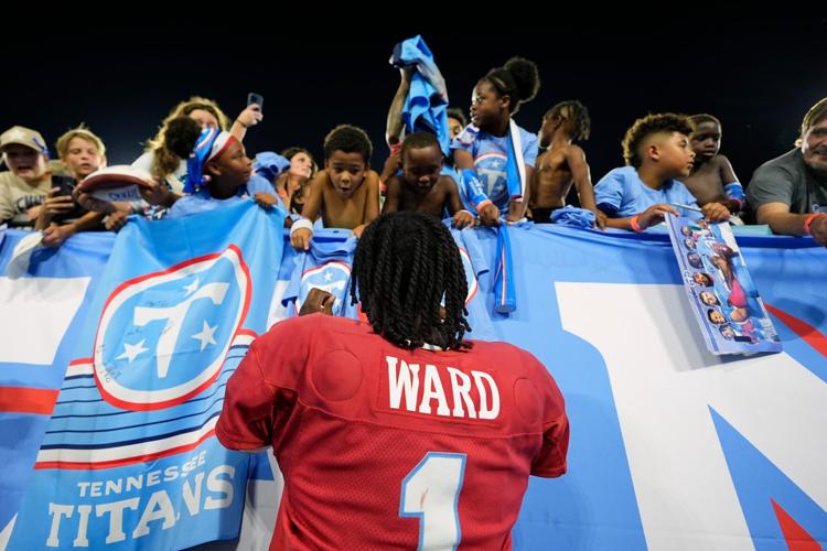 Titans Camp Football