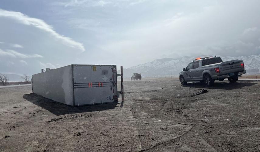 I-580 closed due to crashes