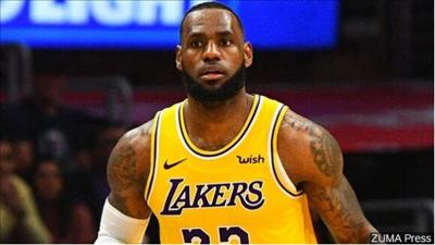 LeBron James' High School Jersey Up for Auction