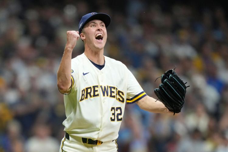 APTOPIX Padres Brewers Baseball
