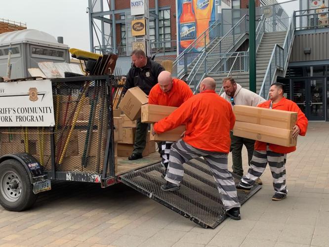 Reno Aces distribute 5,000 toys to local charities