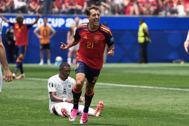 APTOPIX Austria Spain WCup Soccer