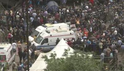 Turkish Families Bury Miners as Toll Rises to 283