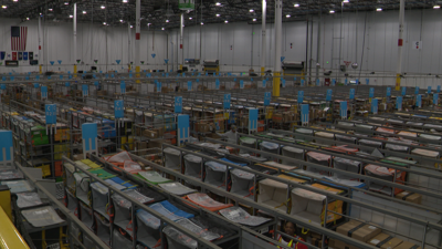 Amazon holiday hiring - Photo