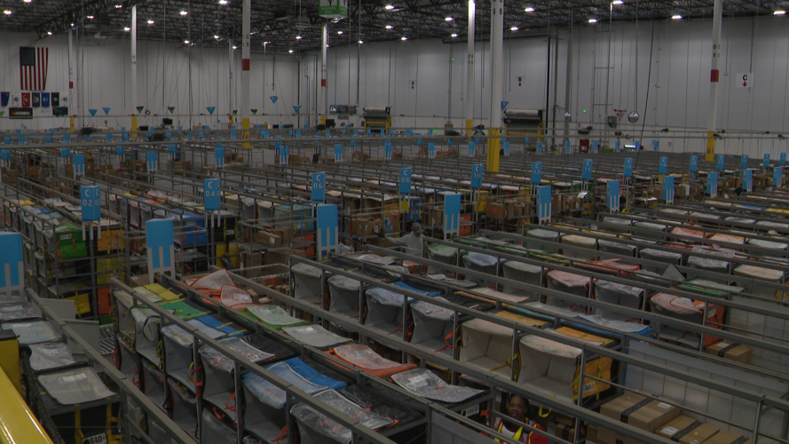 Amazon holiday hiring - Photo