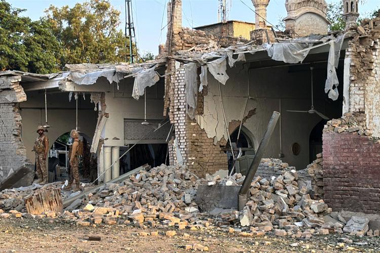 Pakistan Mosque Bombing