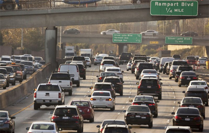 Trump Rollback of Mileage Standards Guts Climate Change Push