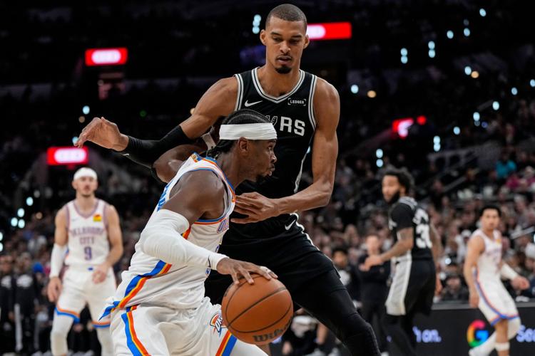 Thunder Spurs Basketball