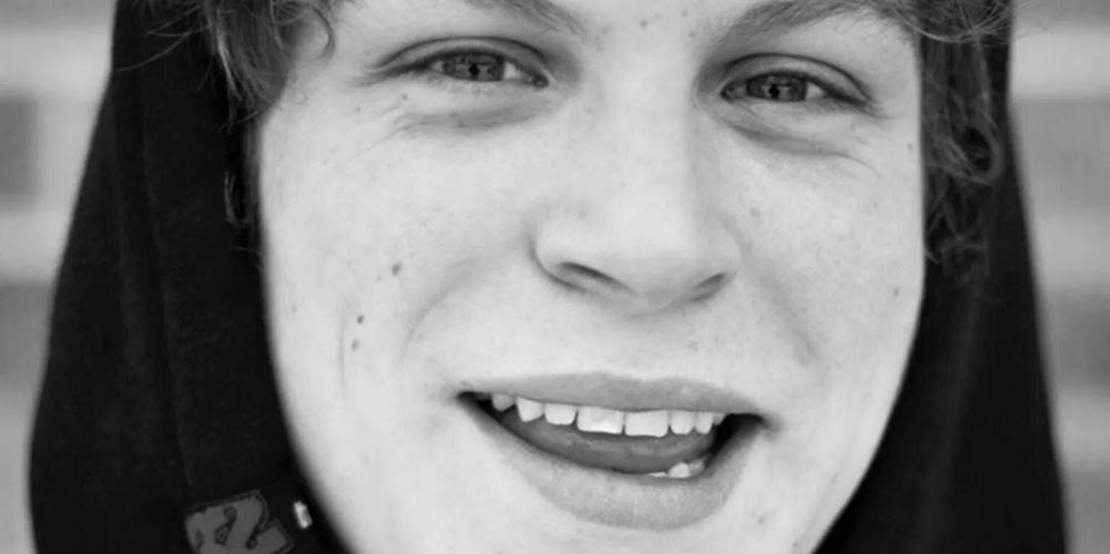 Renowned Snowboarder Dies of Apparent Suicide on Christmas