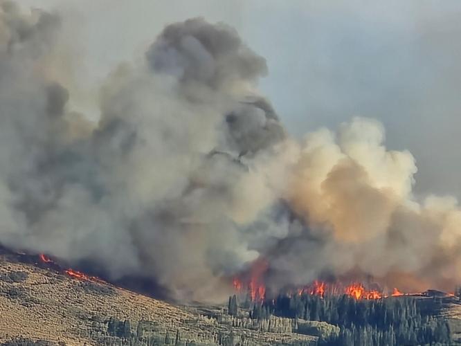 Viewer Submission - Hawk Fire from Cold Springs - Denice Hynd 2.jpg