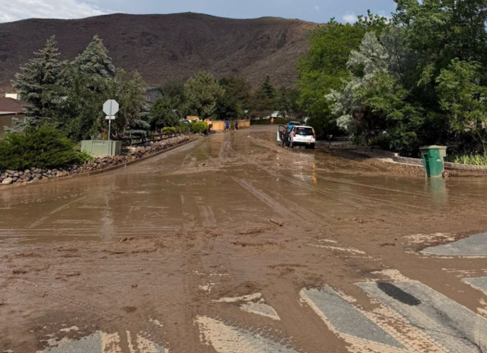 Flash flooding Hidden Valley