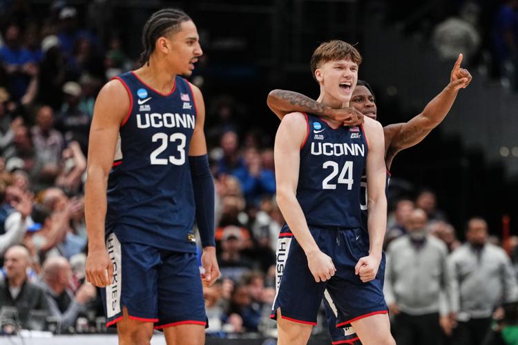 APTOPIX NCAA UConn Duke Basketball