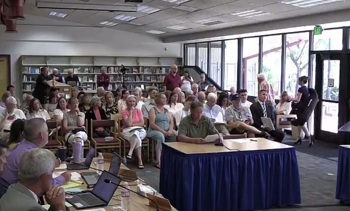 Douglas County School District board meetting