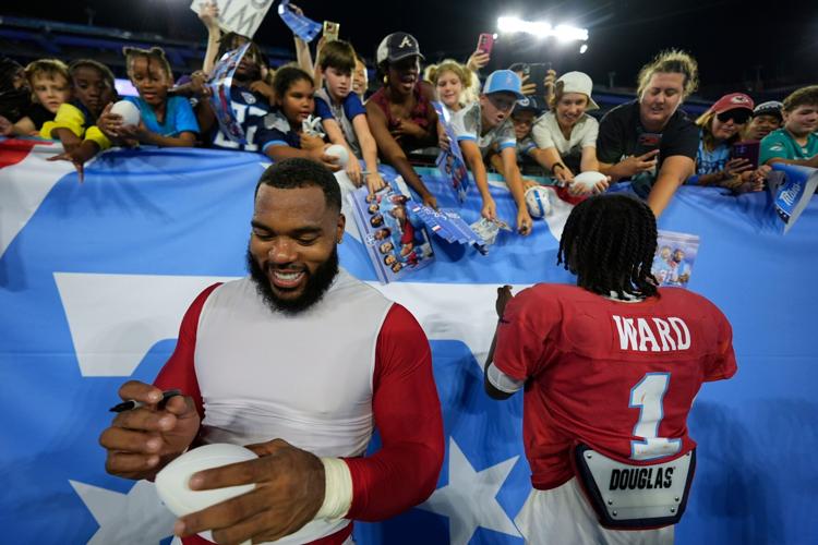 Titans Camp Football