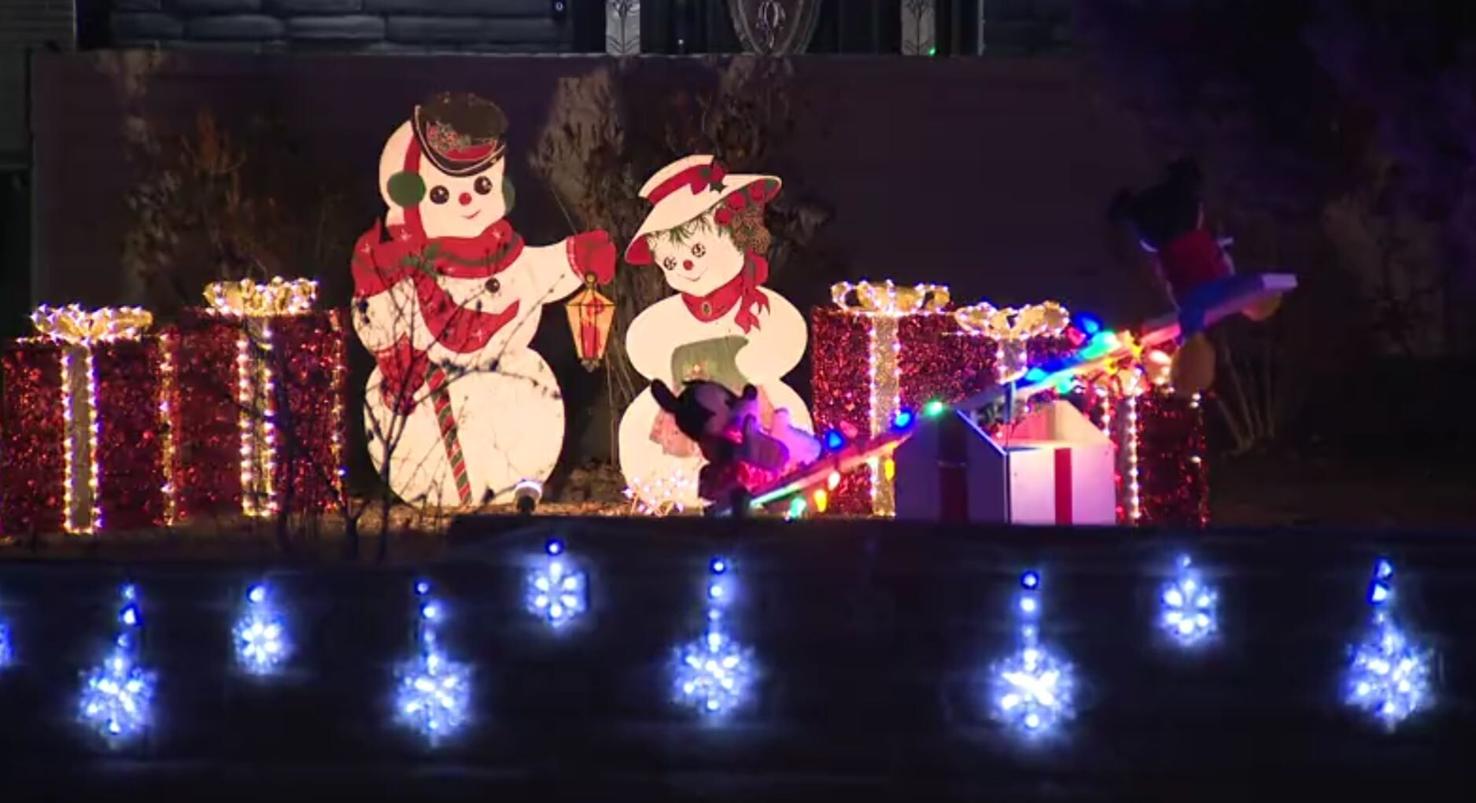 Hidden Valley Residents Gearing Up for This Year's "Parade of Lights