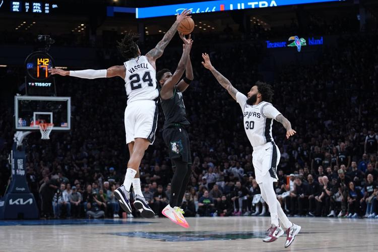 Spurs Timberwolves Basketball
