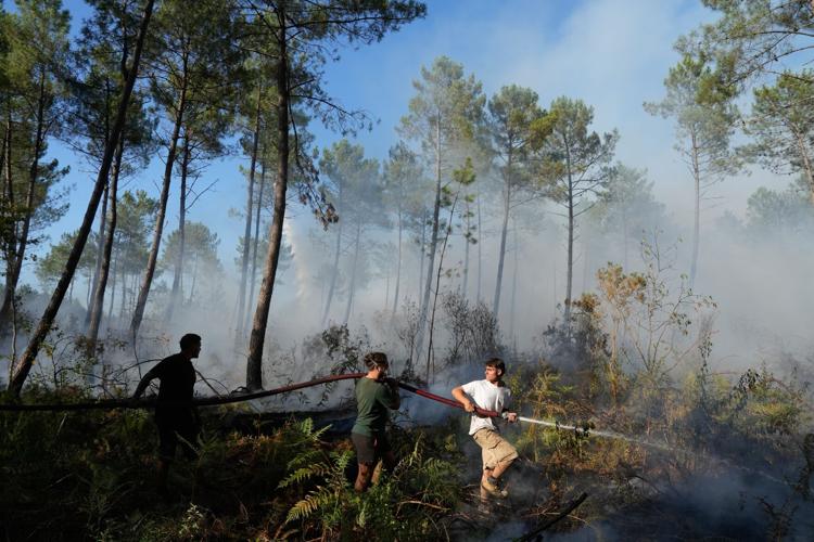 APTOPIX France Wildfires