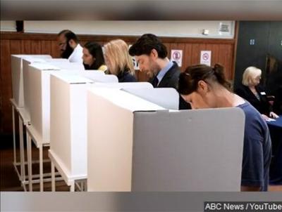 Some Voter Machine Problems Reported Across Nevada, California