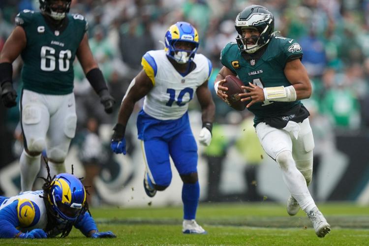 Rams Eagles Football