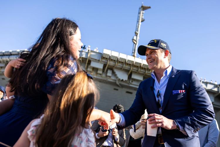 US Military Aircraft Carrier Homecoming