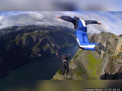 One Dead After BASE Jumping in Lamoille Canyon