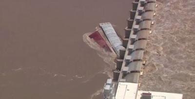 Barges Strike Dam on Arkansas River in Oklahoma