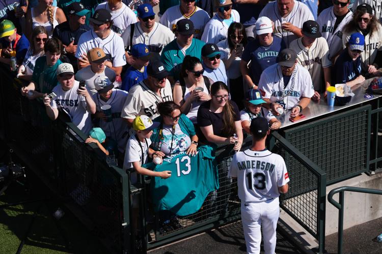 Cubs Mariners Baseball