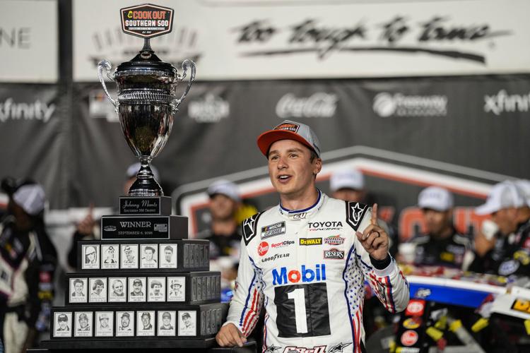 NASCAR Darlington Auto Racing
