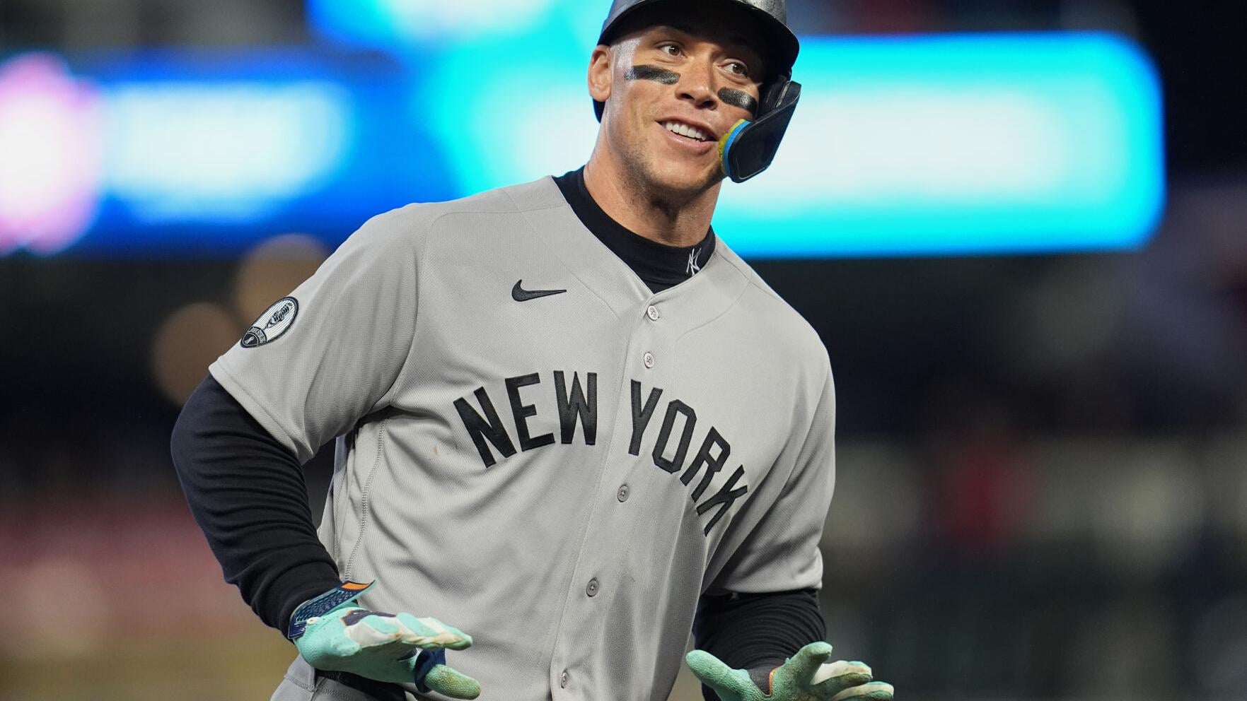 Yankees pull Aaron Judge for a pinch hitter in the 6th against Twins ...