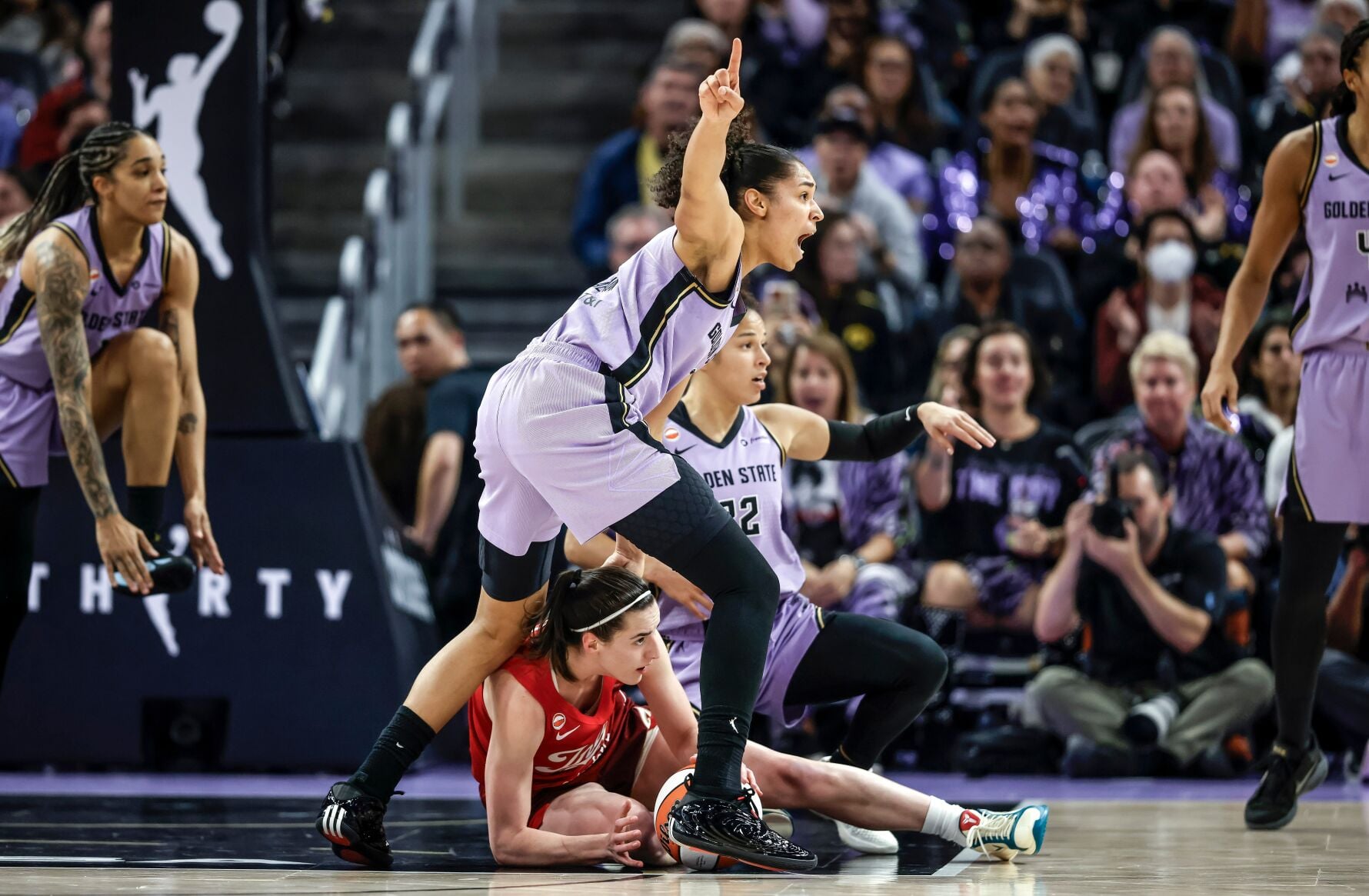 Fever Valkyries Basketball