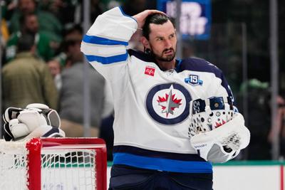 Jets Hellebuyck Trade Request Hockey