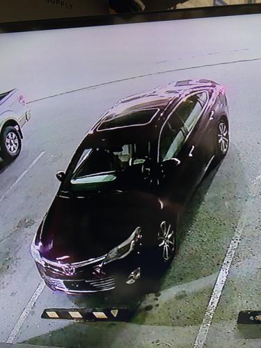 Sparks Police looking for five robbery suspects