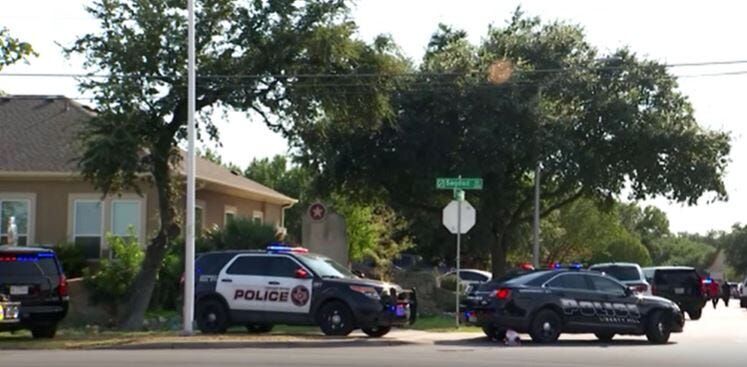 Hostage Situation After Texas Officers Shot Ends Peacefully