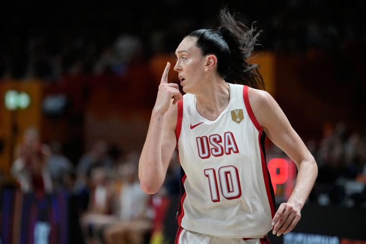 WCup United States Czechia Basketball