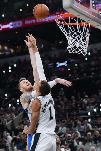 Thunder Spurs Basketball