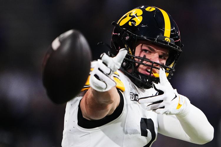 Iowa Washington Football