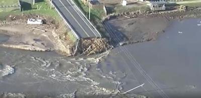Thousands Evacuated as River Dams Break in Central Michigan