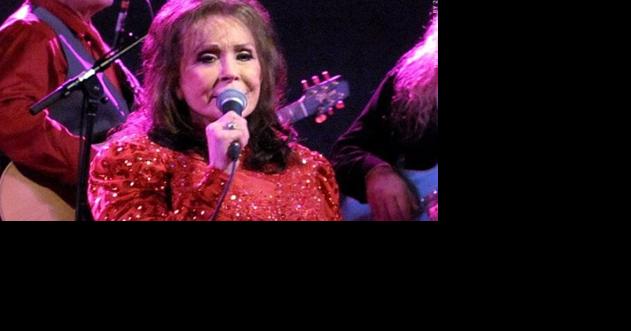 Loretta Lynn, Coal Miner's Daughter And Country Queen, Dies at 90 - Vimarsana News