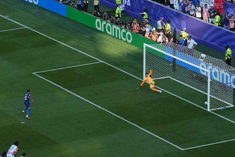 Paraguay France WCup Soccer