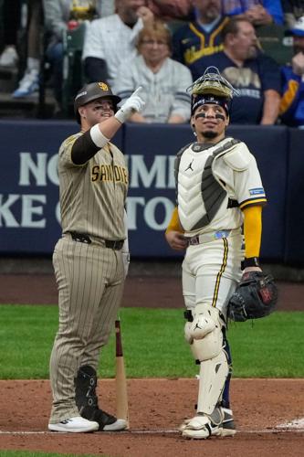 Padres Brewers Baseball