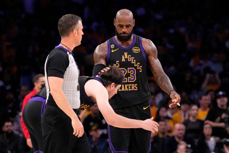 APTOPIX Thunder Lakers Basketball
