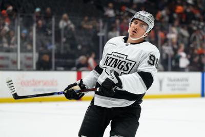 Penguins Kuzmenko Father Hockey