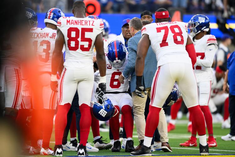Giants Dart Football