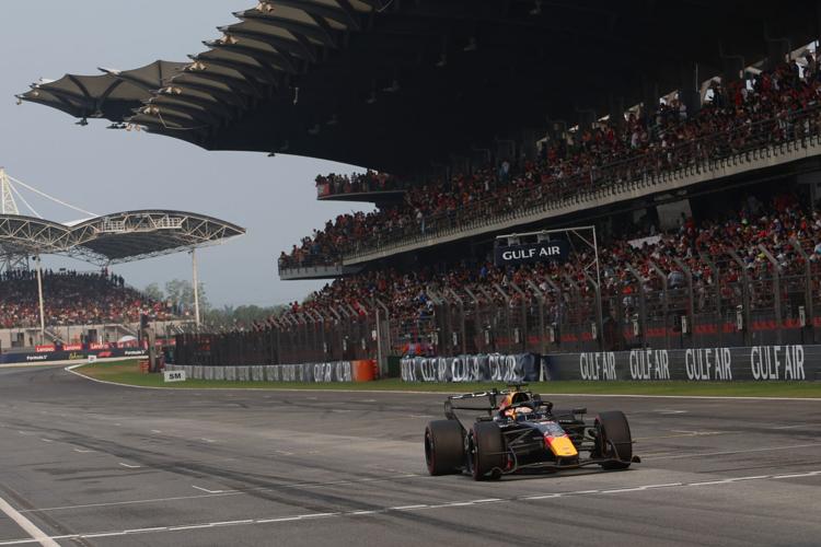 Bahrain F1 GP in Malaysia Auto Racing